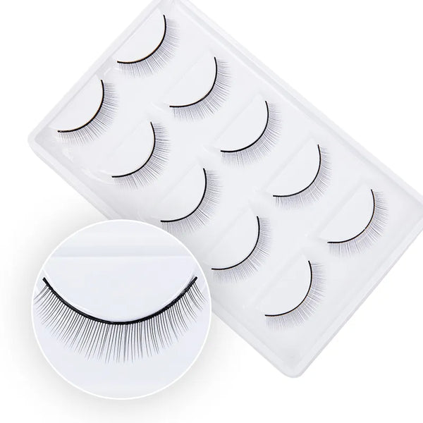 Natürliche Wimpern falsch